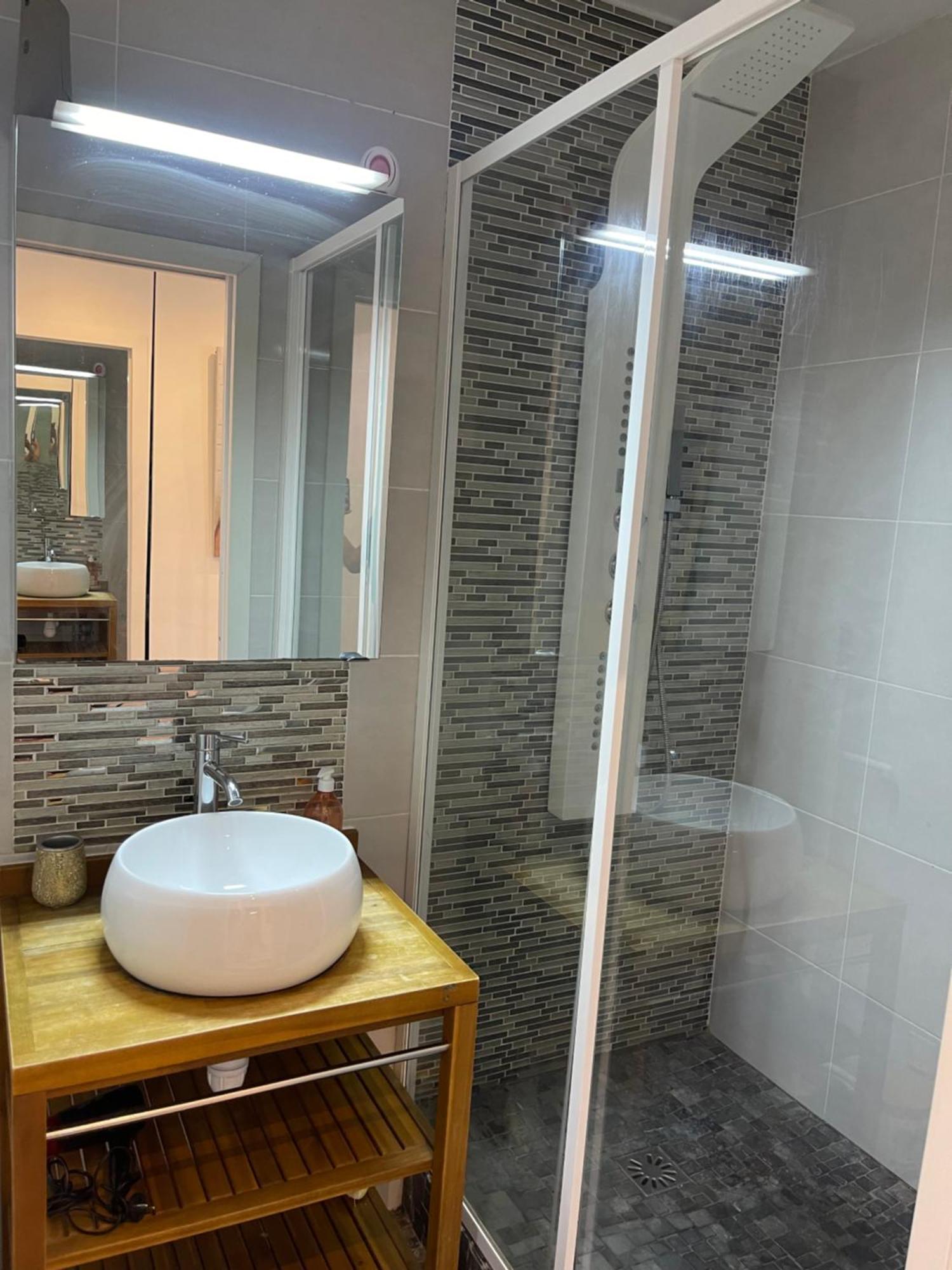 Tres Joli Appartement Mignon Confortable A Paris Villeneuve-La-Garenne Exteriör bild